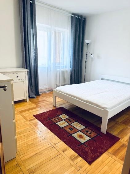 Apartament cu 3 camere decomandat, mobilat în Gară