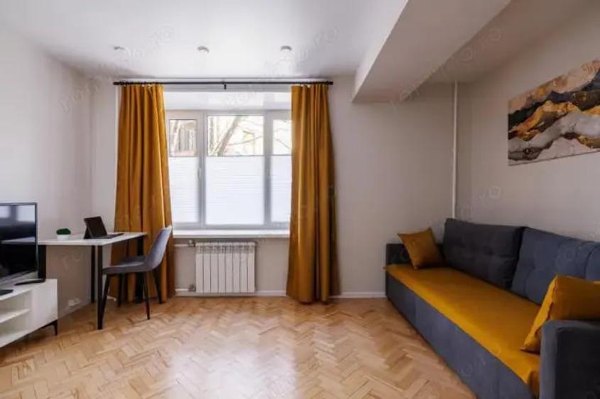 Apartament cu 2 camere decomandat în Gara de Nord