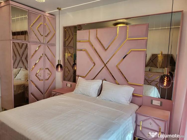 Apartament cu 4 camere decomandat în Central