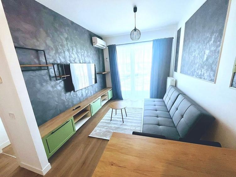 Apartament cu 2 camere decomandat în Baza 3