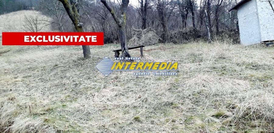 Teren Construcții intravilan de 1450 mp, în Pâclișa