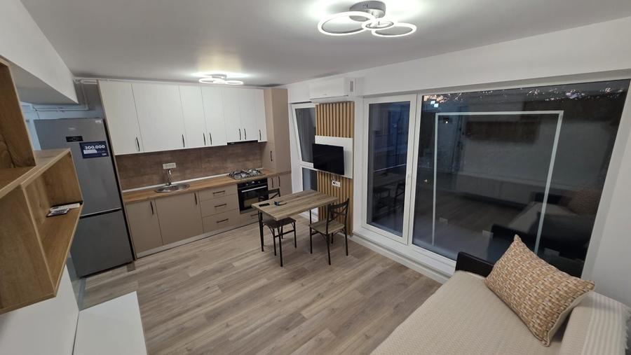 Apartament cu 2 camere în 13 Septembrie