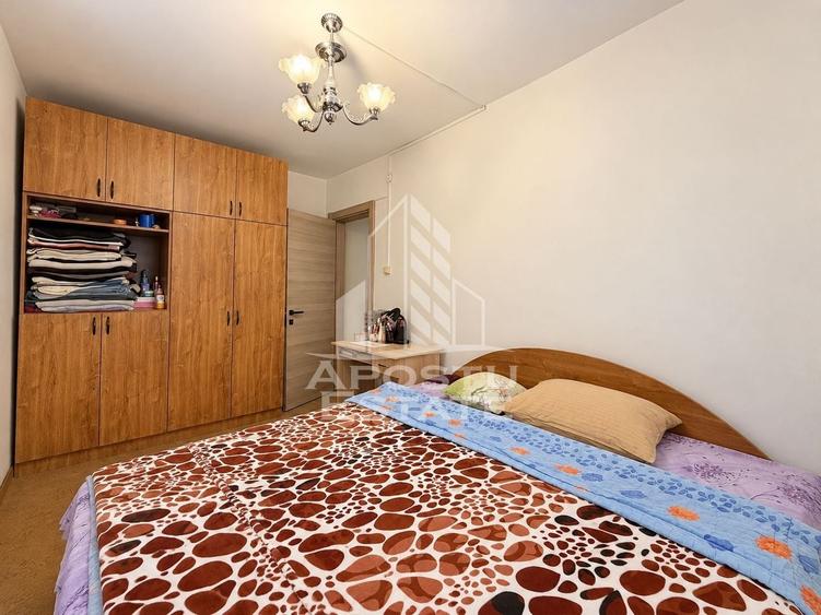 Apartament cu 2 camere semidecomandat, mobilat în Steaua
