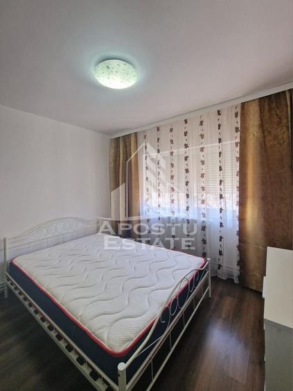 Apartament cu 3 camere decomandat, mobilat în Lipovei