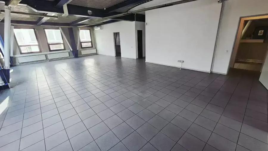 Spațiu comercial, de 370 mp, în Bucureștii Noi