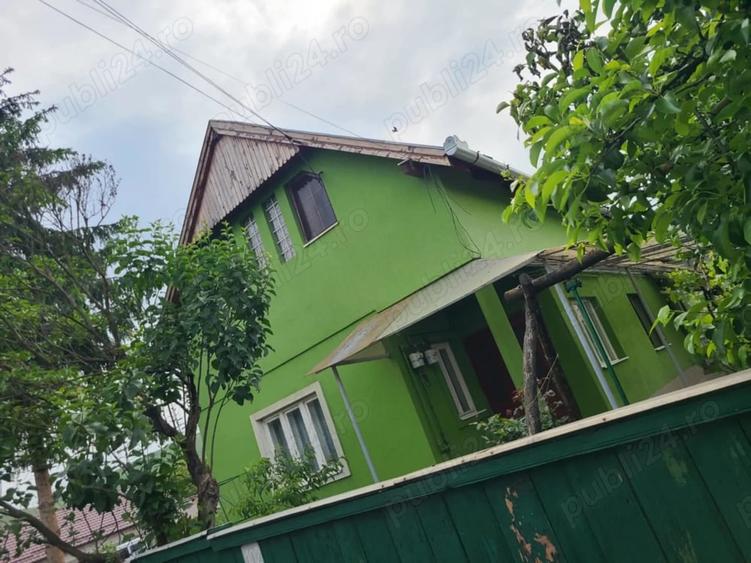 Casă cu Teren 1000 Mp în Central