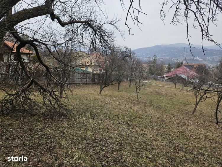 Casă cu 4 camere în Ghioșești