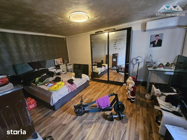 Casă cu 4 camere cu Teren 254 Mp în Giulești