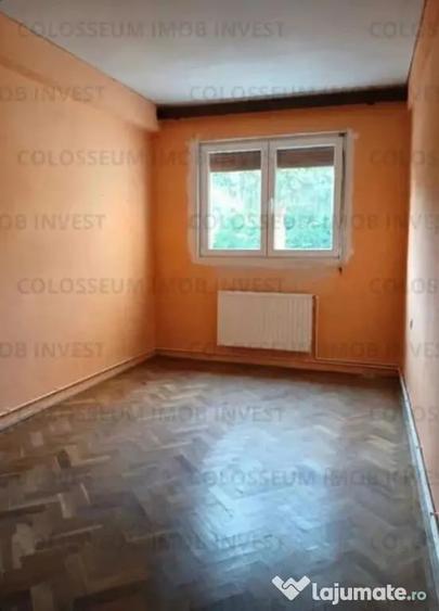 Apartament cu 2 camere decomandat în Astra