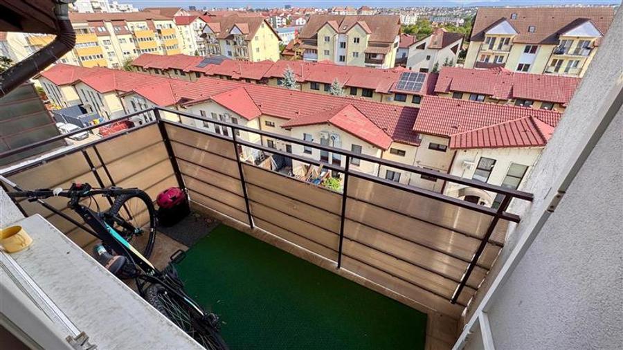 Apartament cu 2 camere decomandat în Turnișor