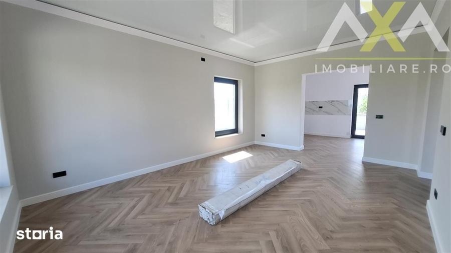 Casă cu 4 camere cu Teren 400 Mp în Rediu