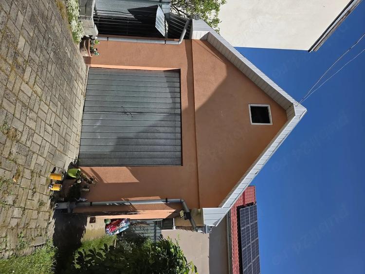 Casă cu 2 camere cu Teren 400 Mp în Central