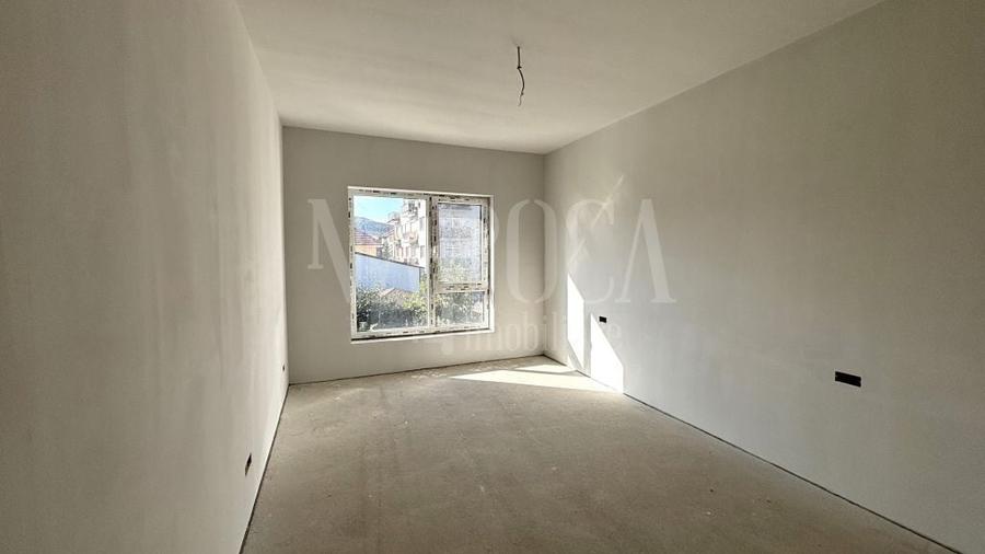Duplex cu 4 camere cu Canalizare în Florești