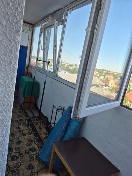 Apartament cu 2 camere semidecomandat în Berceni