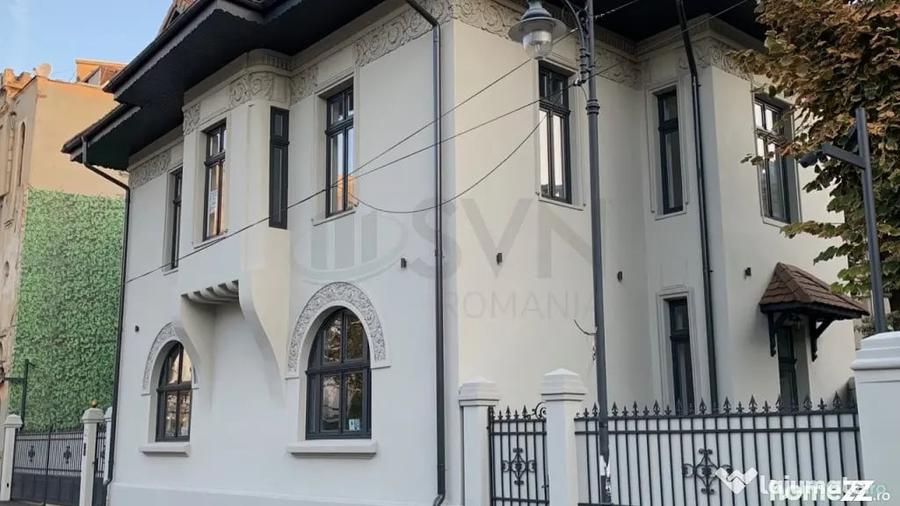 Casă cu 7 camere cu Teren 474 Mp în Lahovari