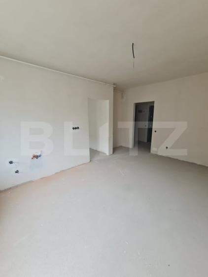Apartament cu 2 camere semidecomandat în Florești