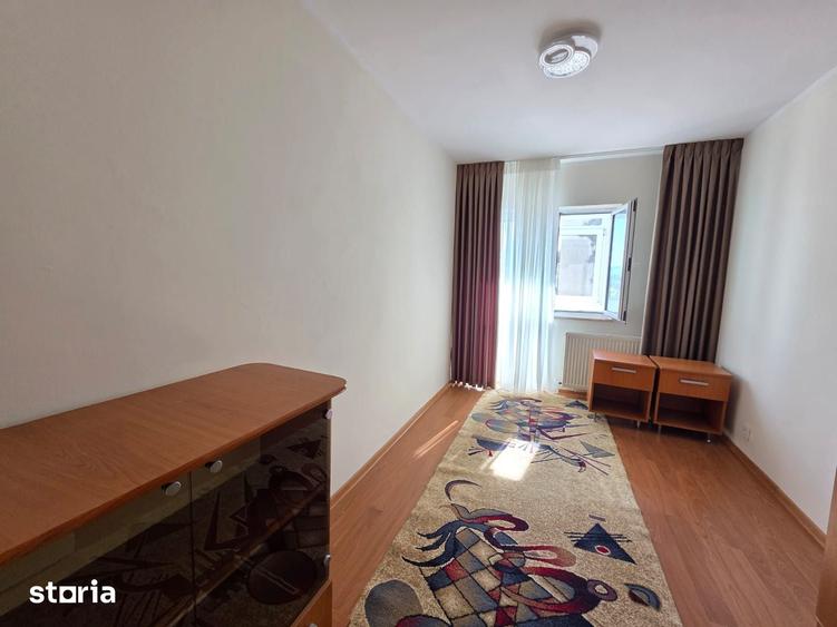Apartament cu 3 camere decomandat în Ultracentral
