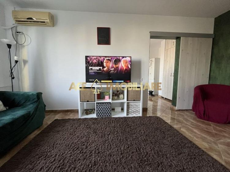 Apartament cu 3 camere decomandat, mobilat în Pantelimon