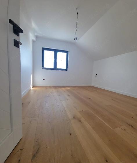 Casă cu Teren 520 Mp în Bujac