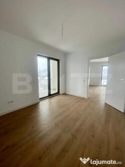 Apartament cu 3 camere decomandat în Calea Moldovei