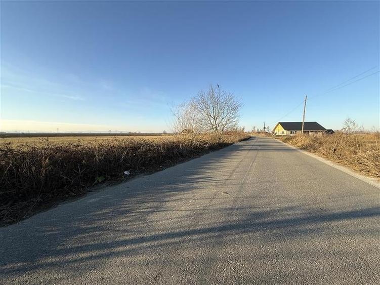 Teren agricol extravilan de 3600 mp, în Exterior Est