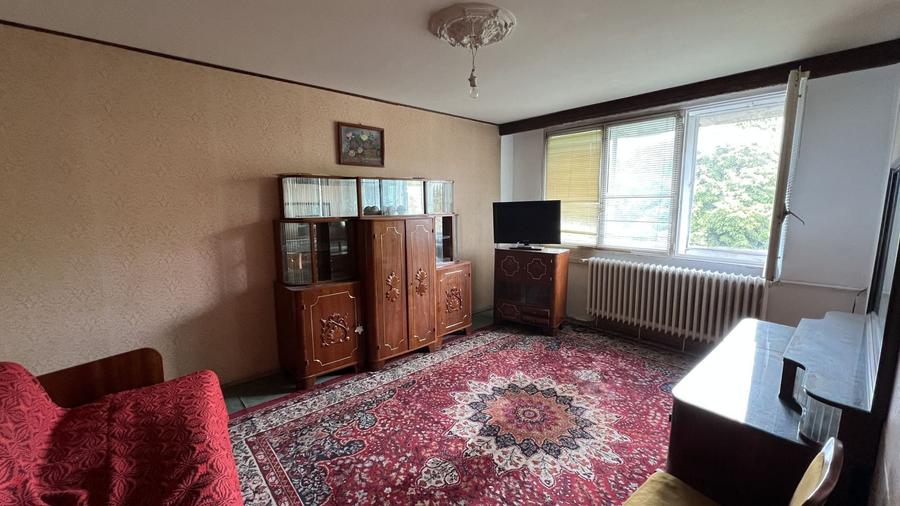 Apartament cu 2 camere decomandat în Drumul Taberei