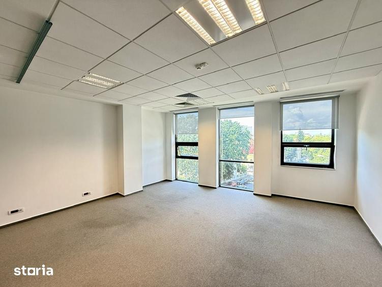 Spațiu comercial, de 49 mp, în Centrul Civic