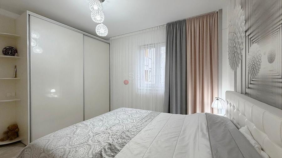 Apartament cu 2 camere decomandat, mobilat în Tractorul