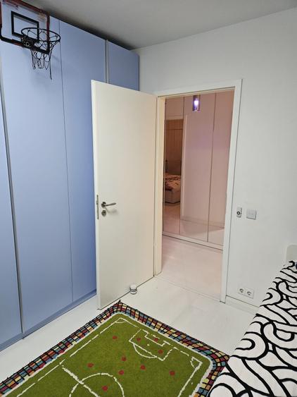 Apartament cu 3 camere decomandat în Doamna Ghica