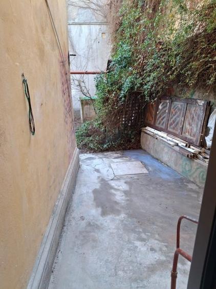 Apartament cu 2 camere semidecomandat, mobilat în Moșilor