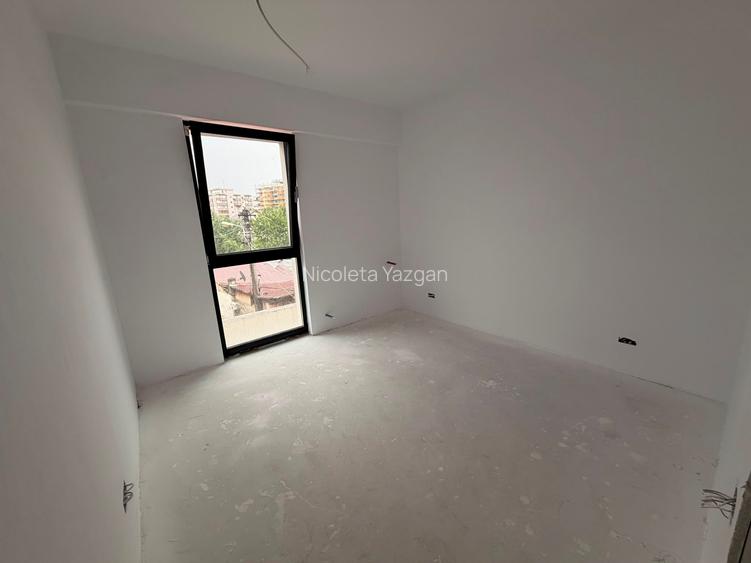 Apartament premium cu 3 camere | Zona Alba Iulia | Decebal | An 2024