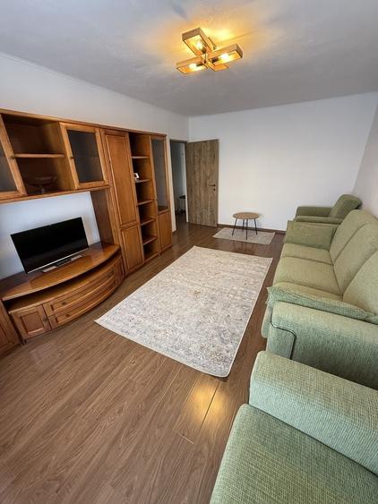 Apartament cu 2 camere decomandat în Exterior Vest