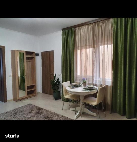 Casă cu 4 camere cu Teren 80 Mp în Central