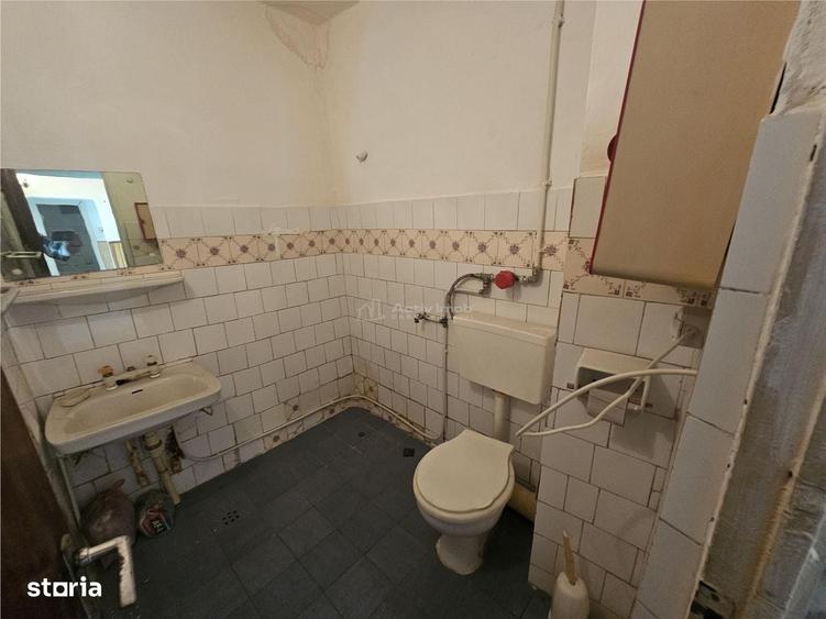 Apartament cu 4 camere decomandat în Central