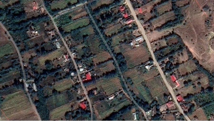Casă cu 2 camere cu Teren 2904 Mp în Boțești