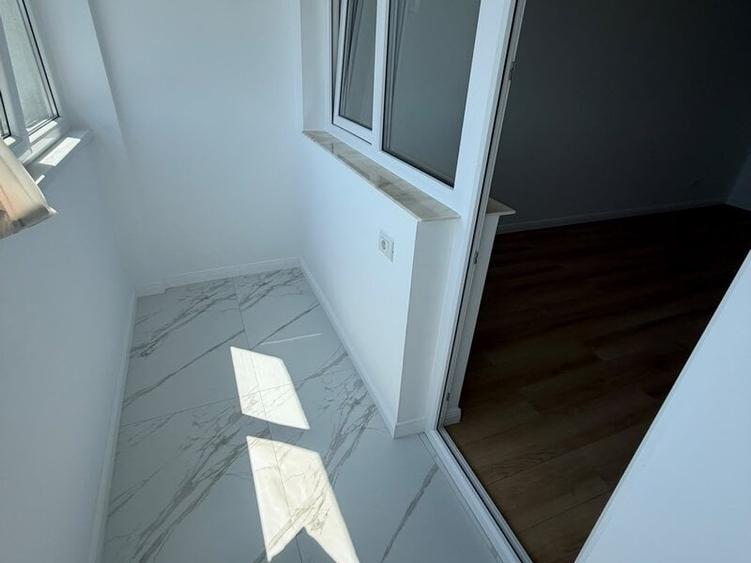 Apartament cu 2 camere decomandat în Tei