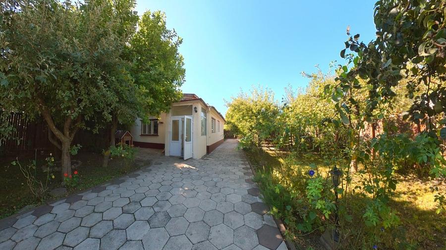 Casă individuală cu 5 camere cu Canalizare în Aurel Vlaicu