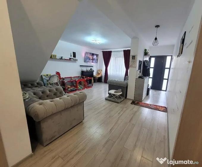 Casă cu 3 camere cu Teren 320 Mp în Lunca Cetățuii