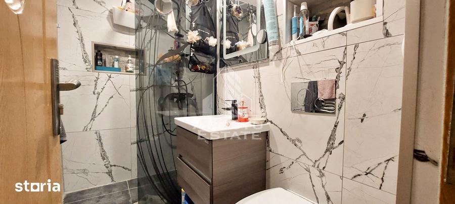 Apartament cu 3 camere semidecomandat, mobilat în Micro 4