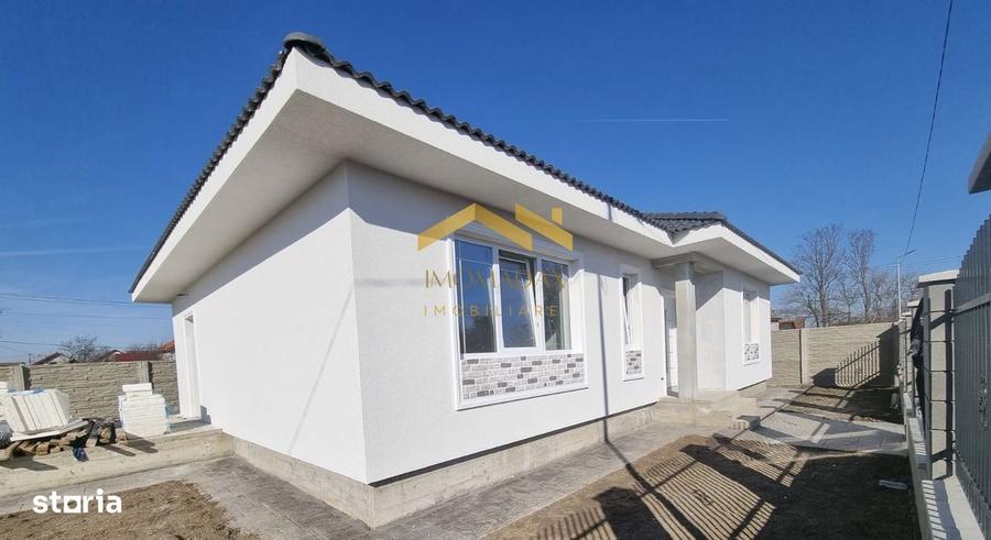 Casă cu 4 camere cu Teren 400 Mp în Sânmihaiu Român