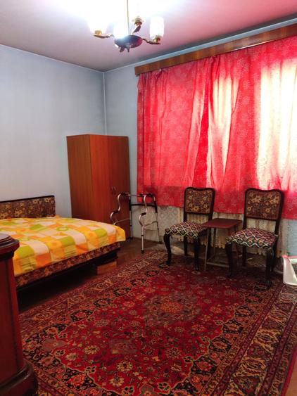 Casă individuală cu 6 camere cu Canalizare în Brâncoveanu
