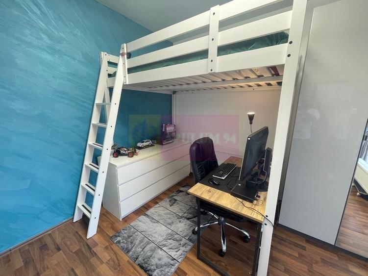 Apartament cu 3 camere decomandat, mobilat în Titan