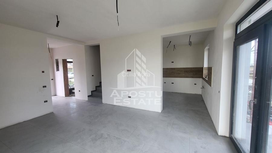 Casa individuala,5 camere,Sacalaz,la cheie