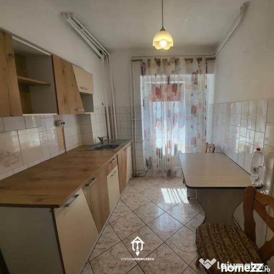 Apartament cu 2 camere decomandat | Str Garii - 12
