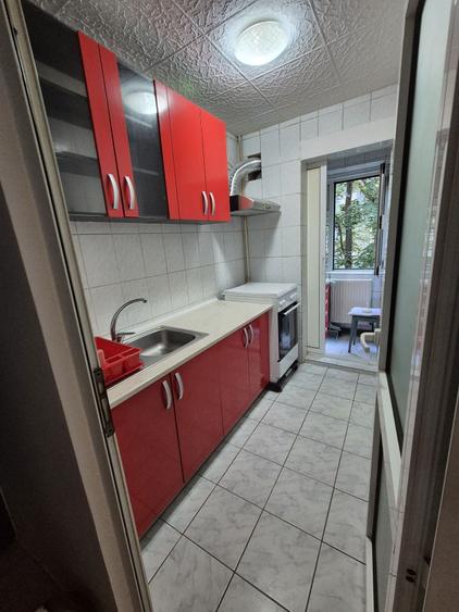 Apartament cu 2 camere semidecomandat în Prelungirea Ferentari