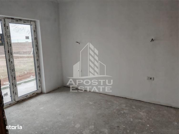 Casă cu 4 camere în Giarmata