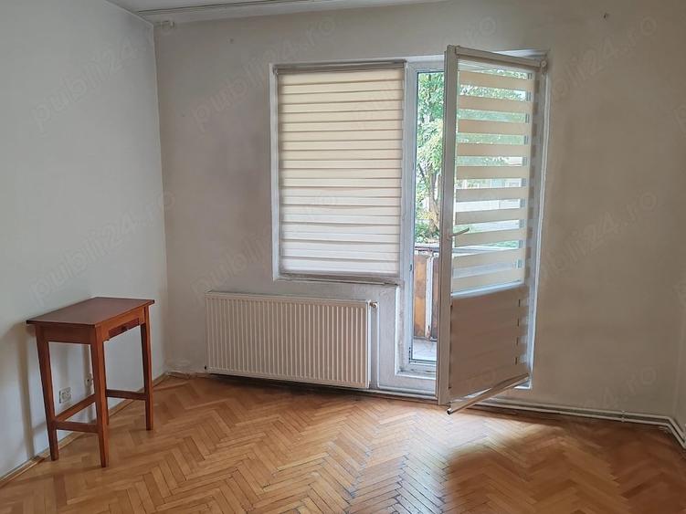 Apartament cu 2 camere decomandat în Cornișa
