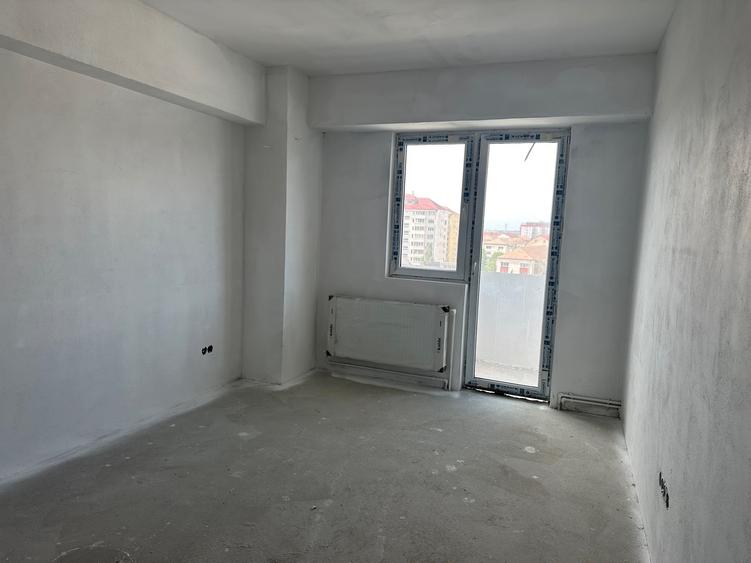 Apartament cu 2 camere decomandat în Mihai Viteazul