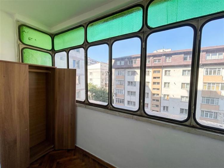 Apartament cu 2 camere decomandat în George Enescu