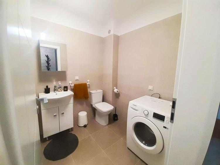 Apartament cu 2 camere decomandat în Drumul Taberei